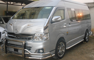 toyota commuter hire bangalore